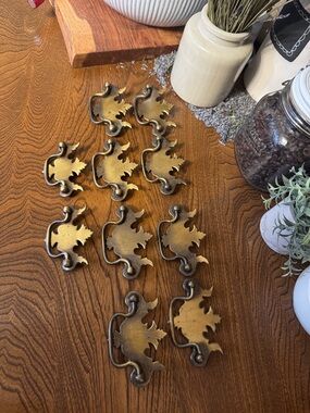 70’sVintage Mid Century Gold/Black Toned set of 10 metal Drawer Pulls- 8 LG/2 SM